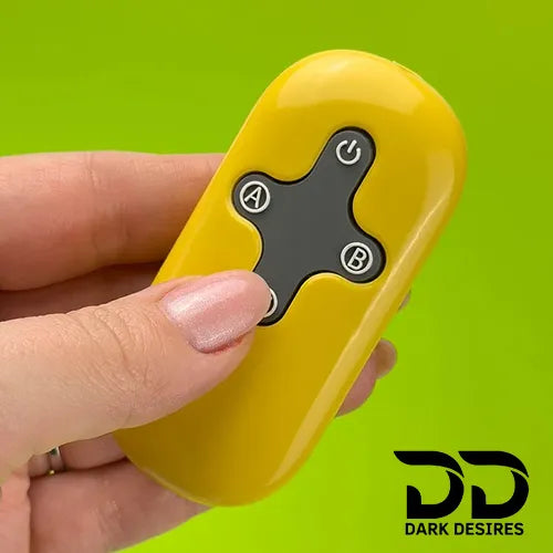 portable automatic thrusting dildo handbag design sex machine India by Darkdesires